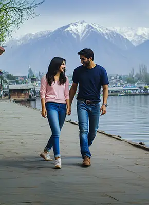 happy-couple-walking-along-dal-lake-during-honeymoon-in-kashmir